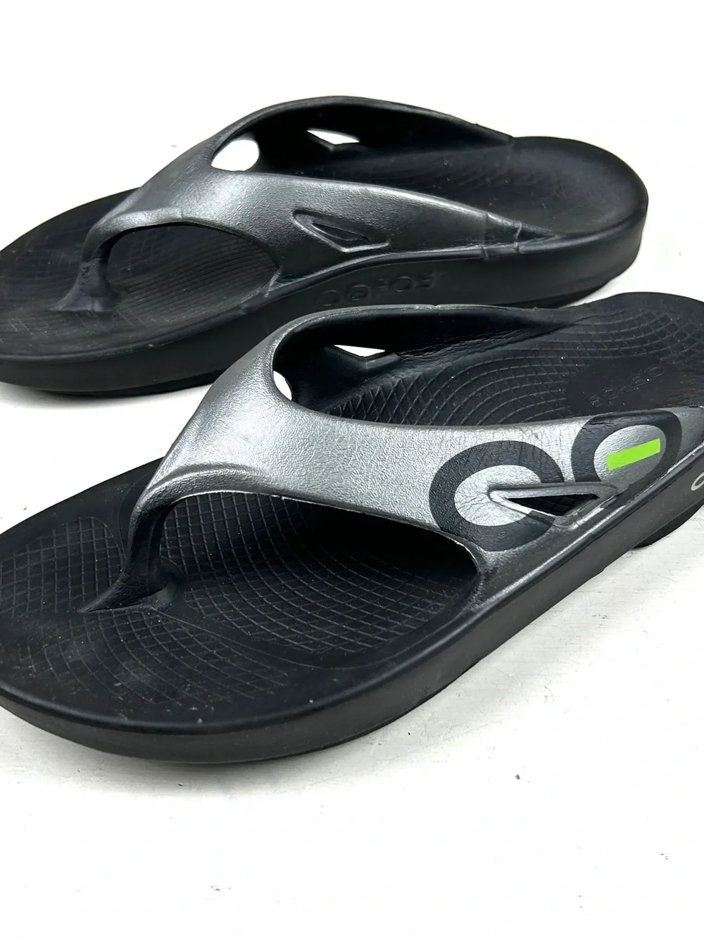 OOFOS Toe Slide Sandal Post Run Recovery Footwear M9 W11 EUR 42 Black Gray
